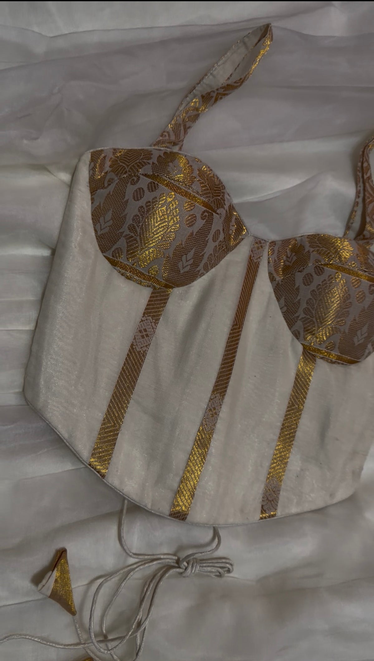 Kasavu Corset