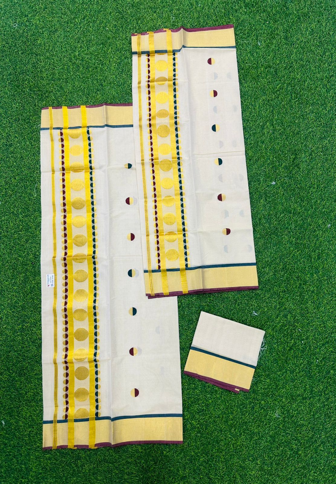 Set Mundu