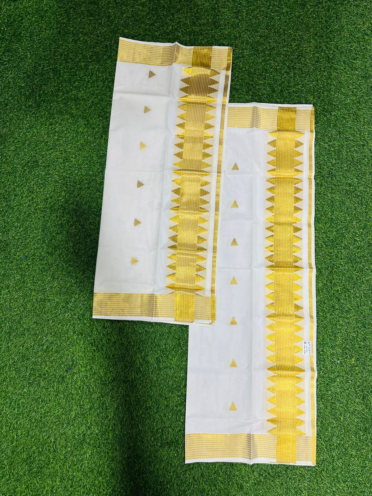 Set Mundu