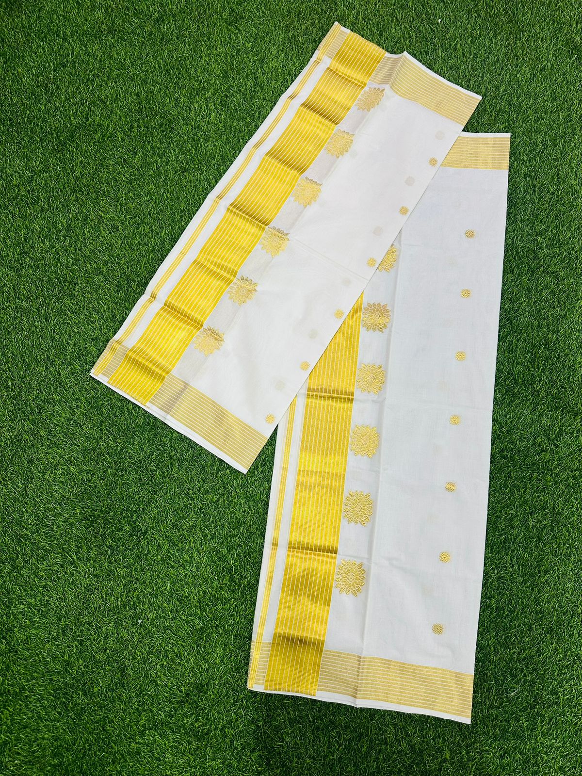 Set Mundu