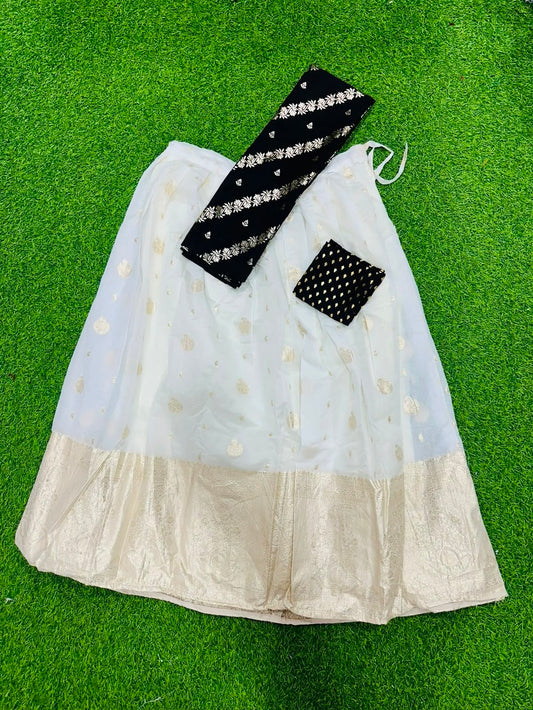 Pattupavada Set